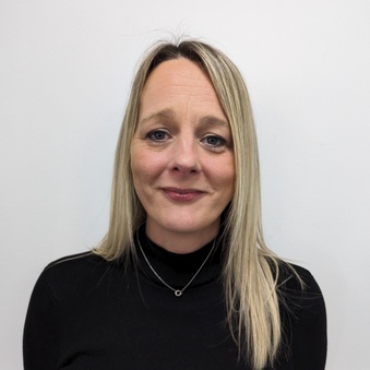 Lois Maclennan