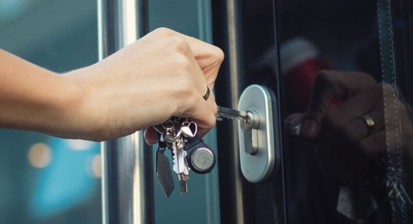 Why Cash is Still King in Property Transactions 